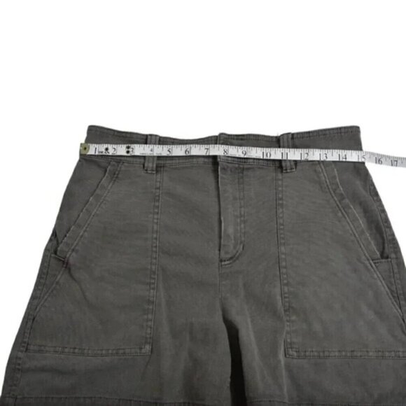 Eddie Bauer High Waist Utility Denim Shorts Khaki Green Size 6 - Picture 9 of 11